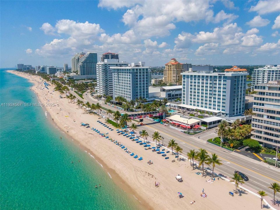 For Rent: $6,200 (2 beds, 2 baths, 1286 Square Feet)