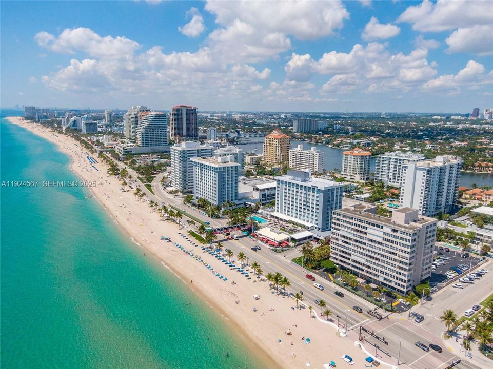 For Rent: $6,200 (2 beds, 2 baths, 1286 Square Feet)