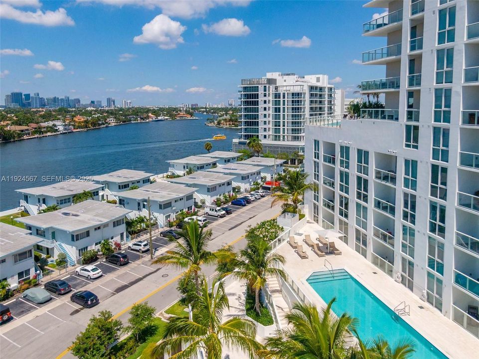 For Rent: $6,200 (2 beds, 2 baths, 1286 Square Feet)