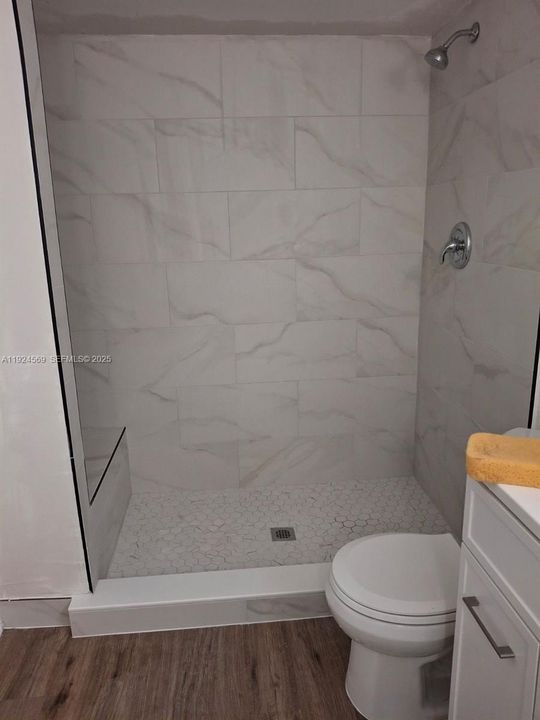 For Sale: $196,000 (2 beds, 2 baths, 1215 Square Feet)