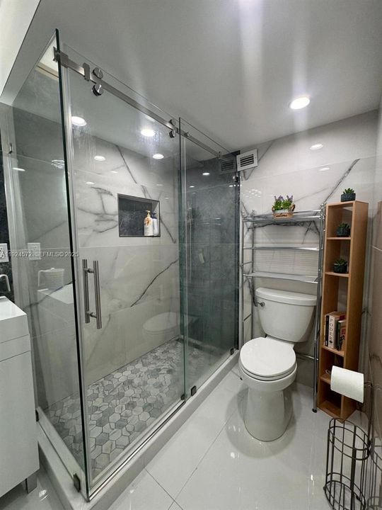 В аренду: $3,100 (2 спален, 2 ванн, 1202 Квадратных фут)