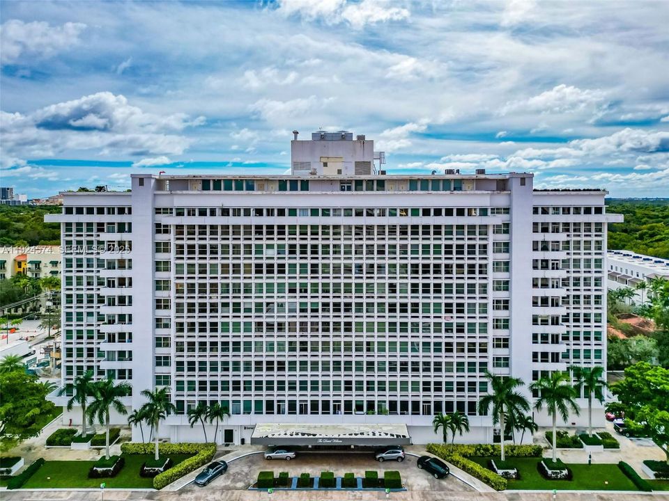 For Sale: $649,000 (3 beds, 4 baths, 2190 Square Feet)