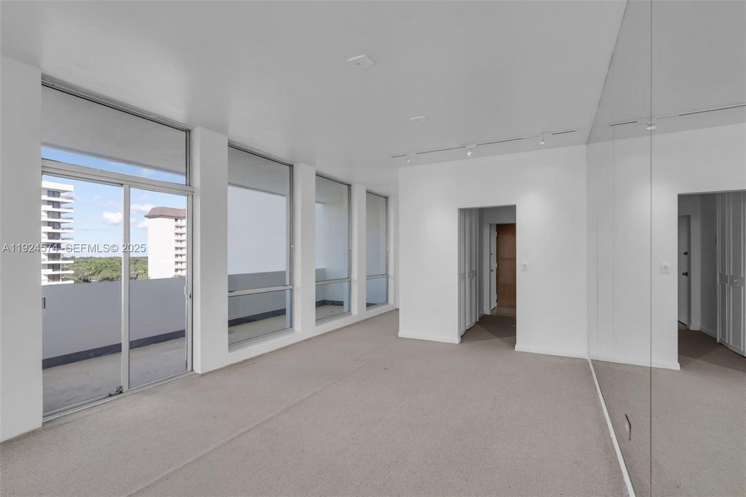 For Sale: $649,000 (3 beds, 4 baths, 2190 Square Feet)