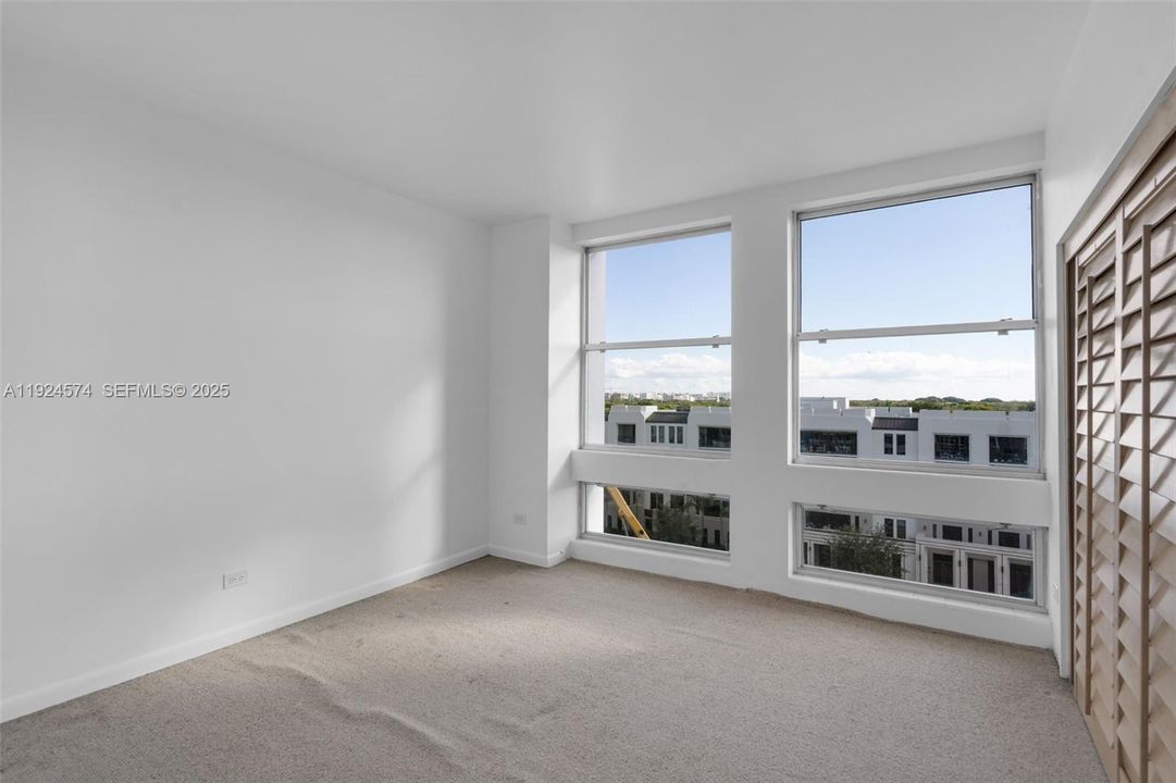 For Sale: $649,000 (3 beds, 4 baths, 2190 Square Feet)