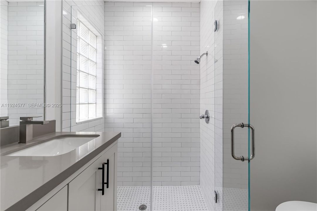 En Renta: $3,650 (3 camas, 2 baños, 1317 Pies cuadrados)