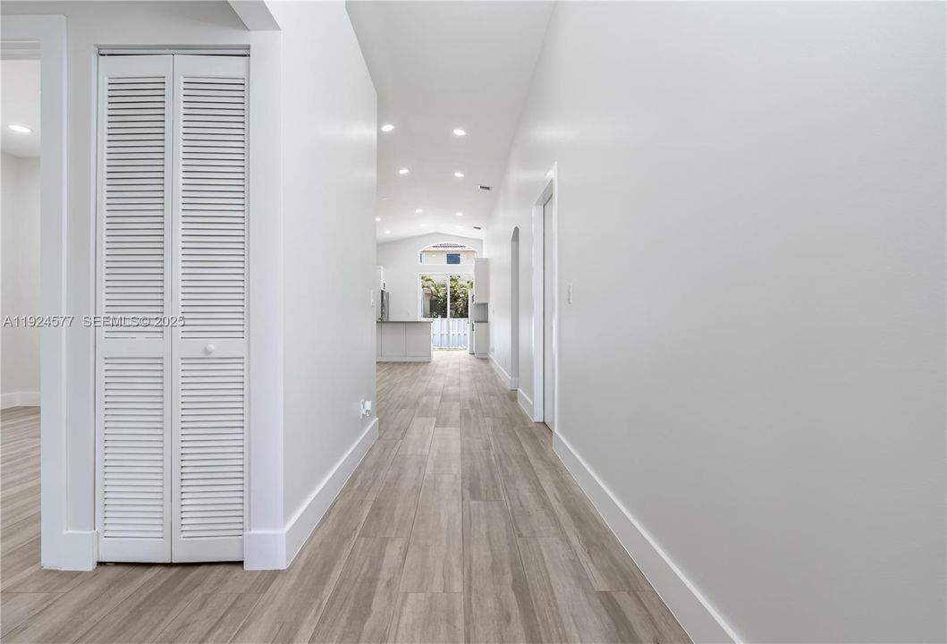 En Renta: $3,650 (3 camas, 2 baños, 1317 Pies cuadrados)