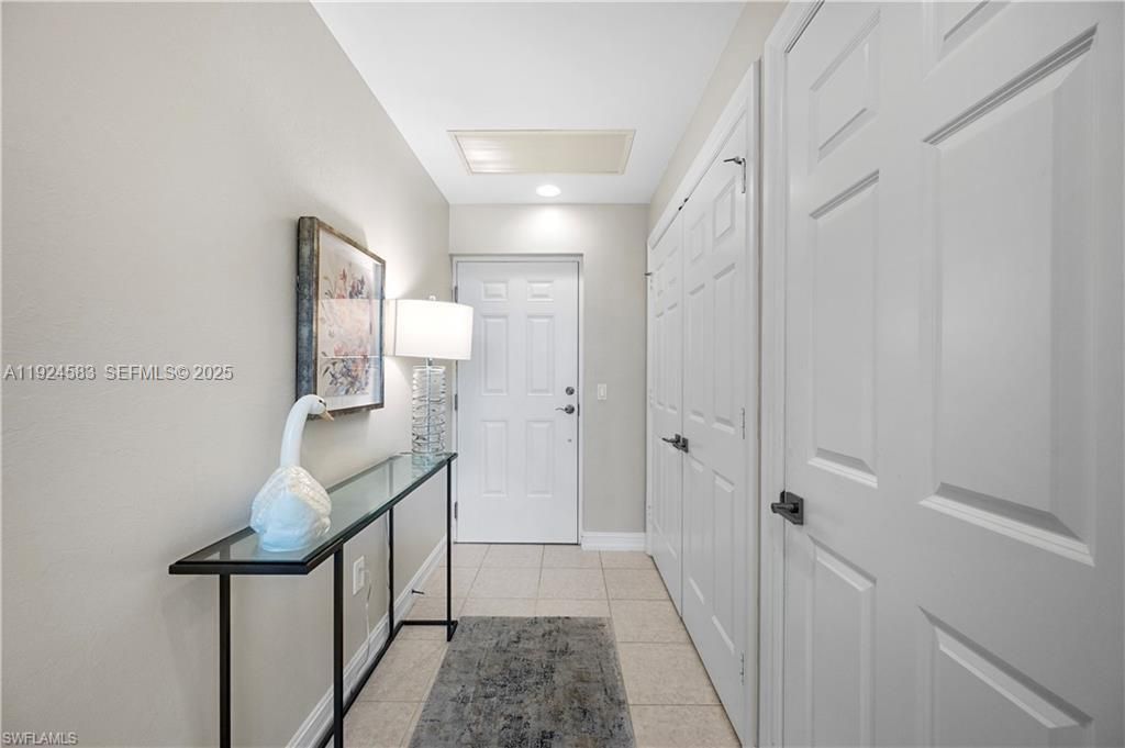 For Sale: $699,000 (1 beds, 2 baths, 1120 Square Feet)