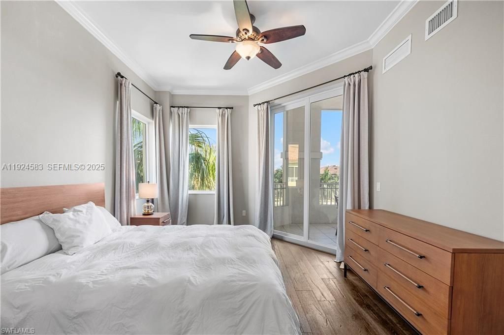 For Sale: $699,000 (1 beds, 2 baths, 1120 Square Feet)