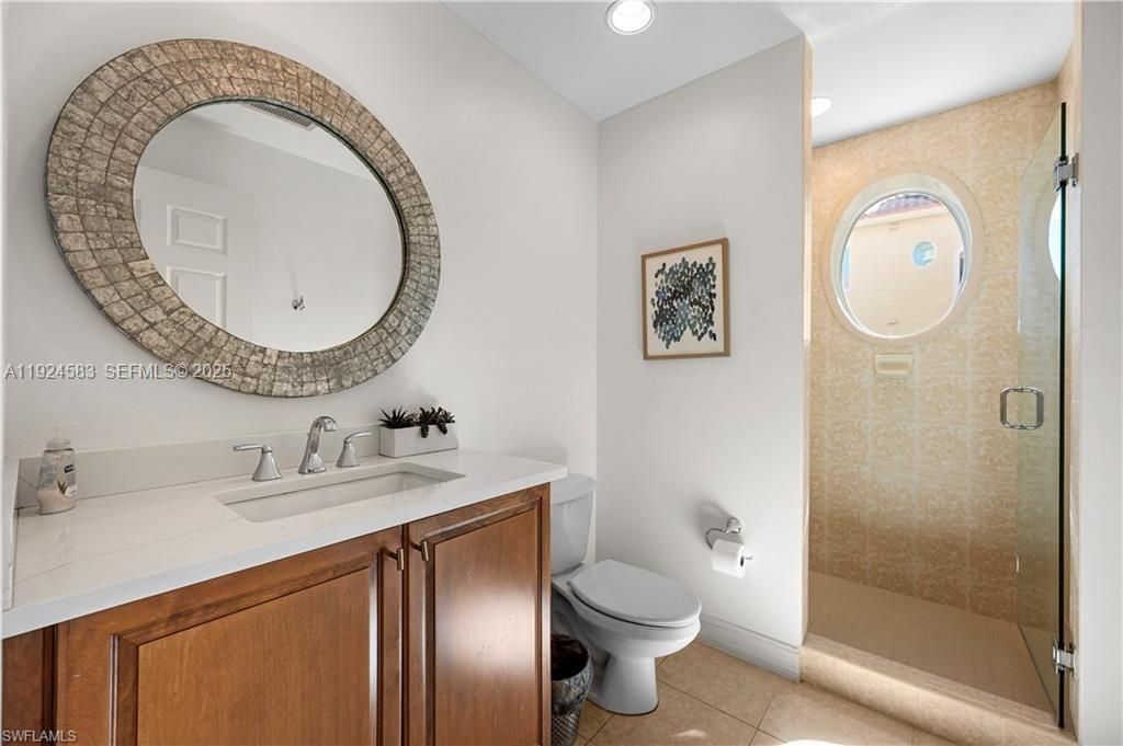 For Sale: $699,000 (1 beds, 2 baths, 1120 Square Feet)