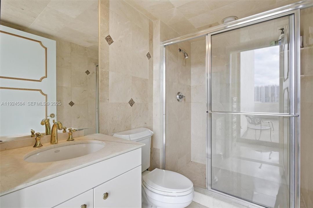 待售: $1,995,000 (3 贝兹, 4 浴室, 2440 平方英尺)