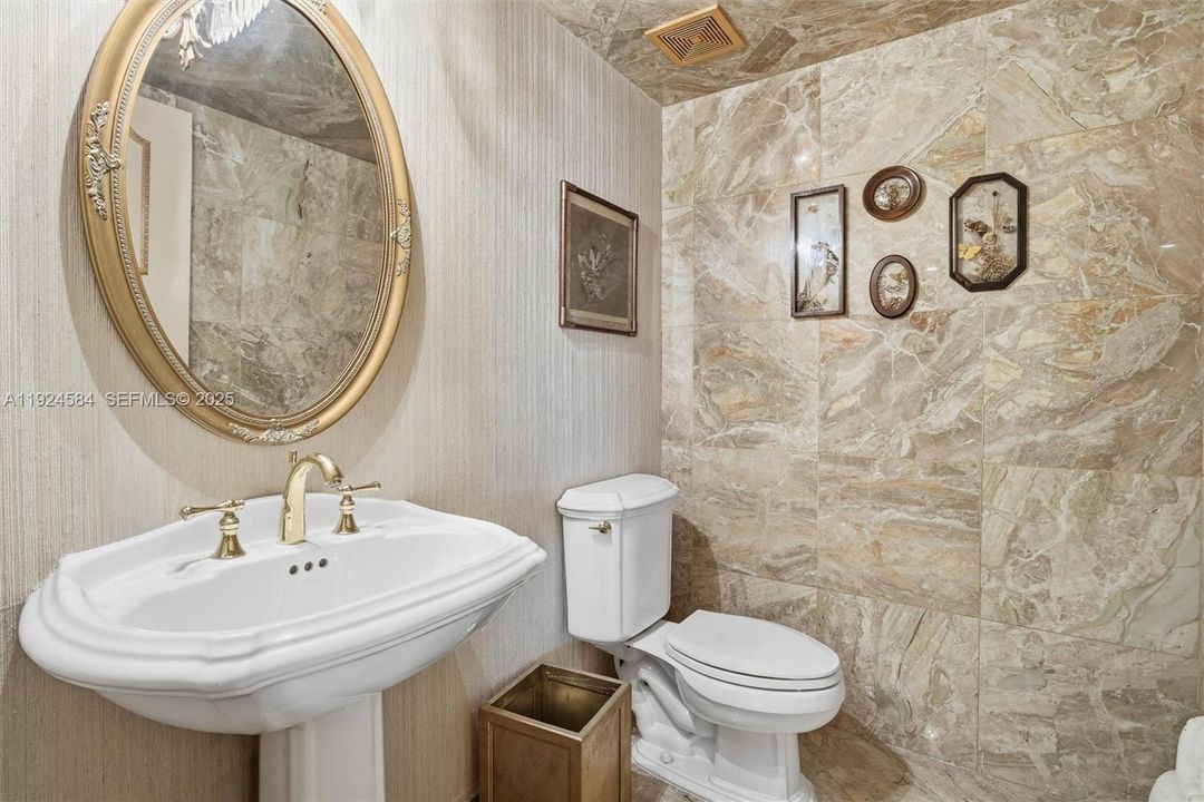 待售: $1,995,000 (3 贝兹, 4 浴室, 2440 平方英尺)