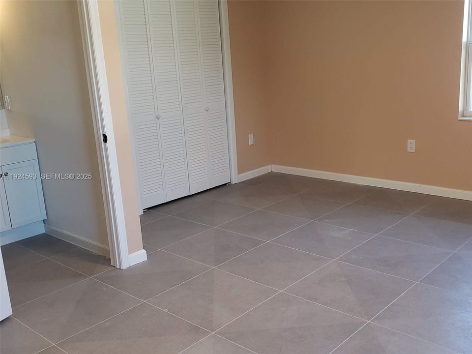 出租: $1,600 (3 贝兹, 2 浴室, 0 平方英尺)