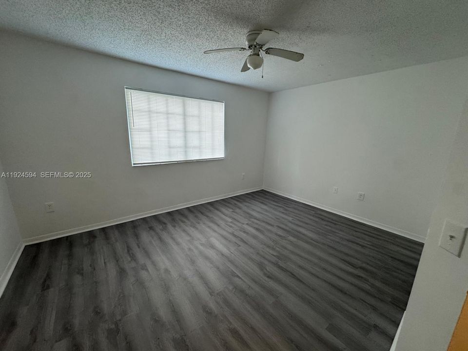 出租: $1,900 (3 贝兹, 2 浴室, 0 平方英尺)