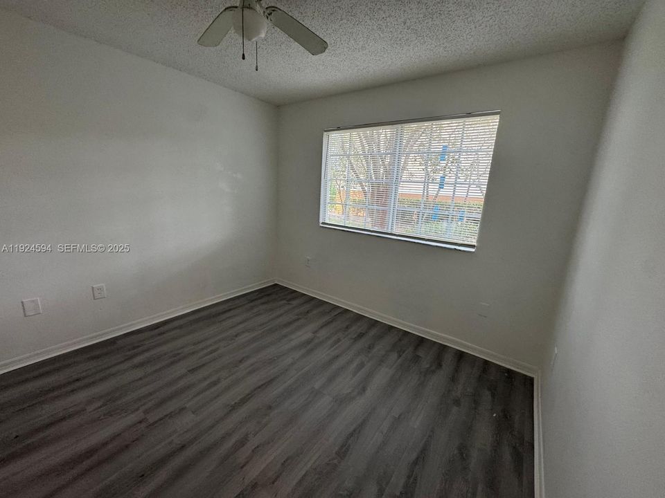 出租: $1,900 (3 贝兹, 2 浴室, 0 平方英尺)