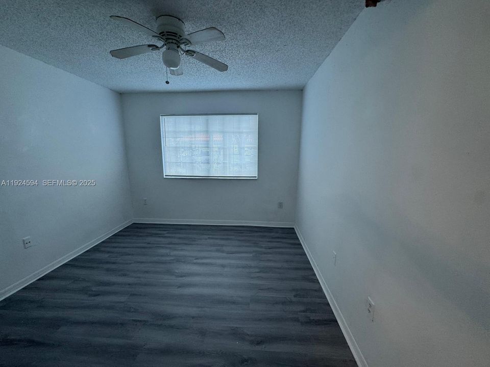 出租: $1,900 (3 贝兹, 2 浴室, 0 平方英尺)