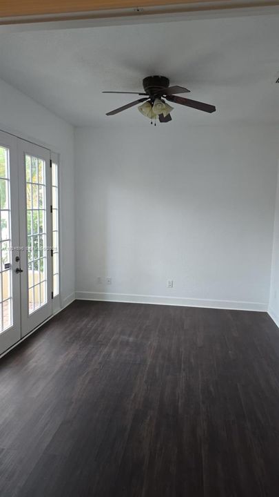 出租: $4,200 (5 贝兹, 4 浴室, 5349 平方英尺)