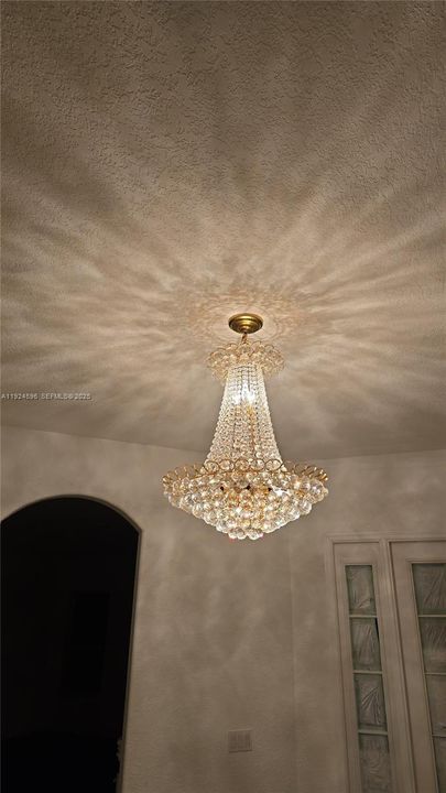 For Rent: $4,200 (5 beds, 4 baths, 5349 Square Feet)