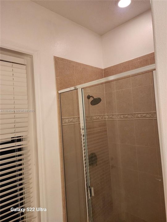 For Rent: $4,200 (5 beds, 4 baths, 5349 Square Feet)