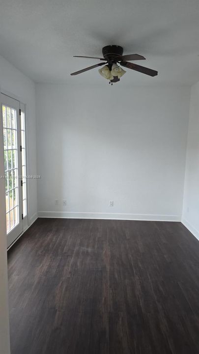 出租: $4,200 (5 贝兹, 4 浴室, 5349 平方英尺)