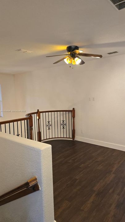 出租: $4,200 (5 贝兹, 4 浴室, 5349 平方英尺)