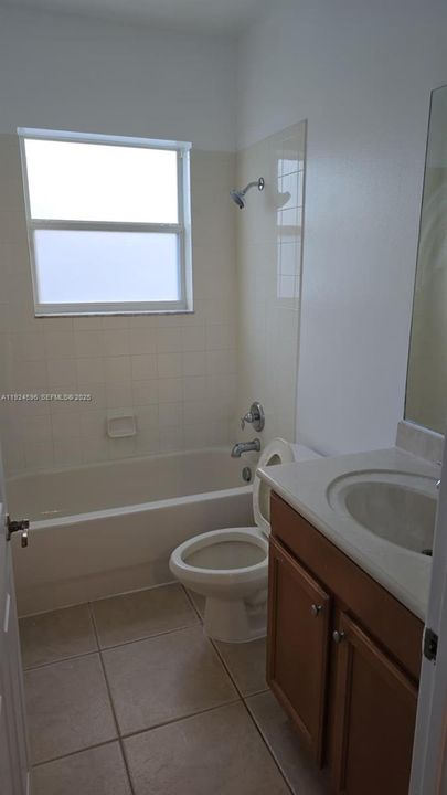 出租: $4,200 (5 贝兹, 4 浴室, 5349 平方英尺)