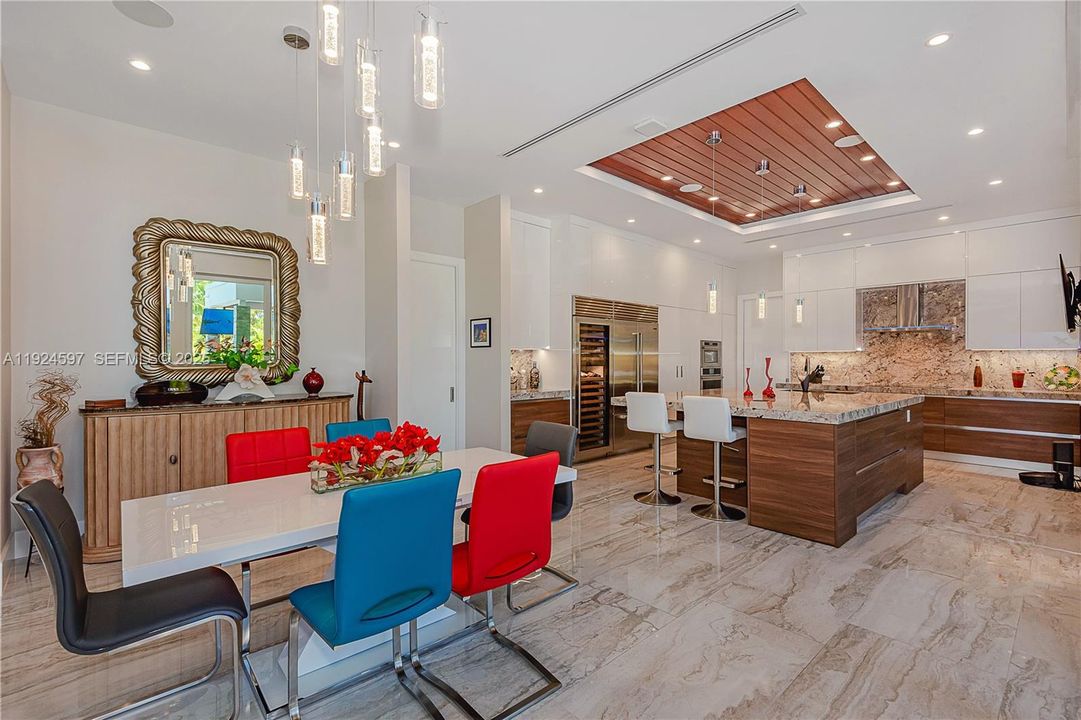 : $5,999,999 (3 beds, 4 baths, 4255 Square Feet)