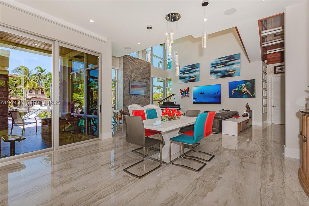 : $5,999,999 (3 beds, 4 baths, 4255 Square Feet)