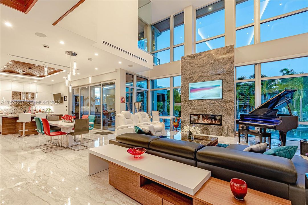 : $5,999,999 (3 beds, 4 baths, 4255 Square Feet)