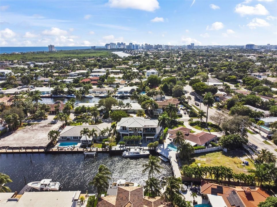 : $5,999,999 (3 beds, 4 baths, 4255 Square Feet)