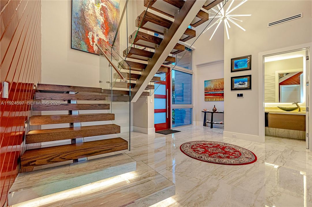 : $5,999,999 (3 beds, 4 baths, 4255 Square Feet)