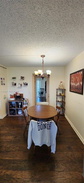 For Sale: $85,000 (1 beds, 1 baths, 720 Square Feet)