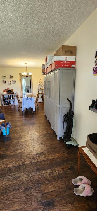 For Sale: $85,000 (1 beds, 1 baths, 720 Square Feet)