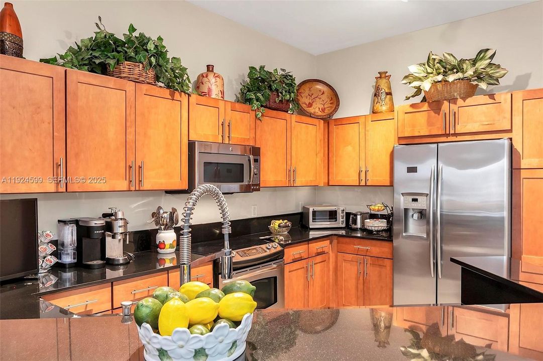 For Rent: $4,100 (2 beds, 2 baths, 1625 Square Feet)