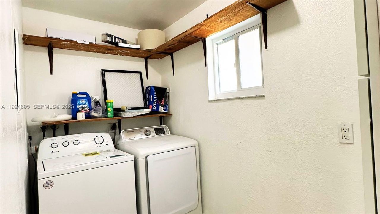 En Renta: $3,000 (3 camas, 2 baños, 2014 Pies cuadrados)