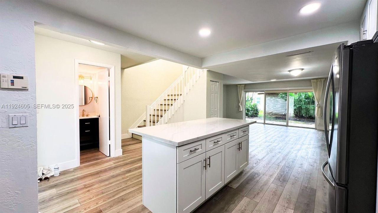 En Renta: $3,000 (3 camas, 2 baños, 2014 Pies cuadrados)