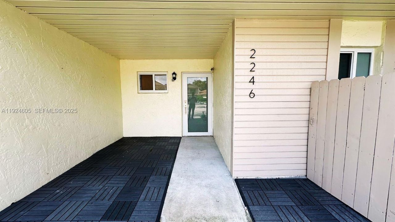 En Renta: $3,000 (3 camas, 2 baños, 2014 Pies cuadrados)