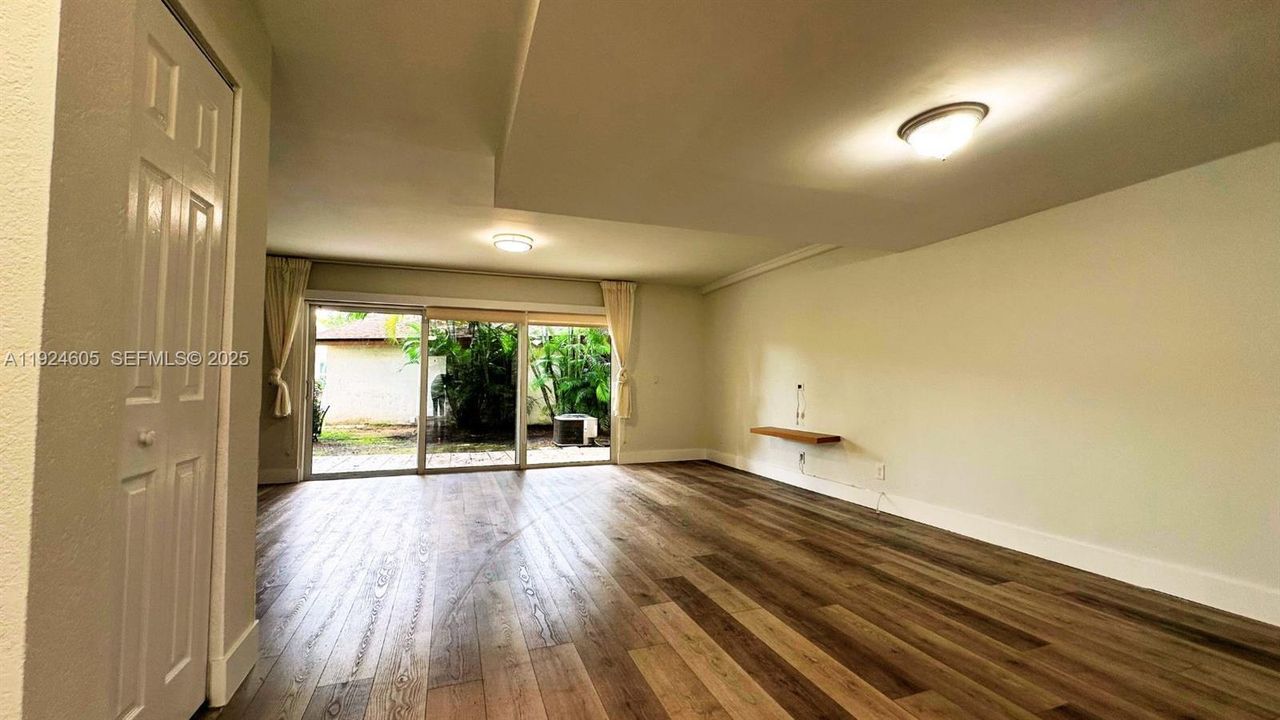 En Renta: $3,000 (3 camas, 2 baños, 2014 Pies cuadrados)