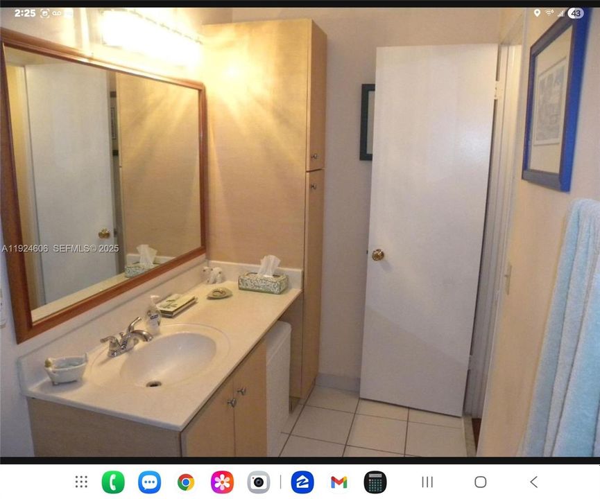 出租: $1,800 (1 贝兹, 1 浴室, 750 平方英尺)