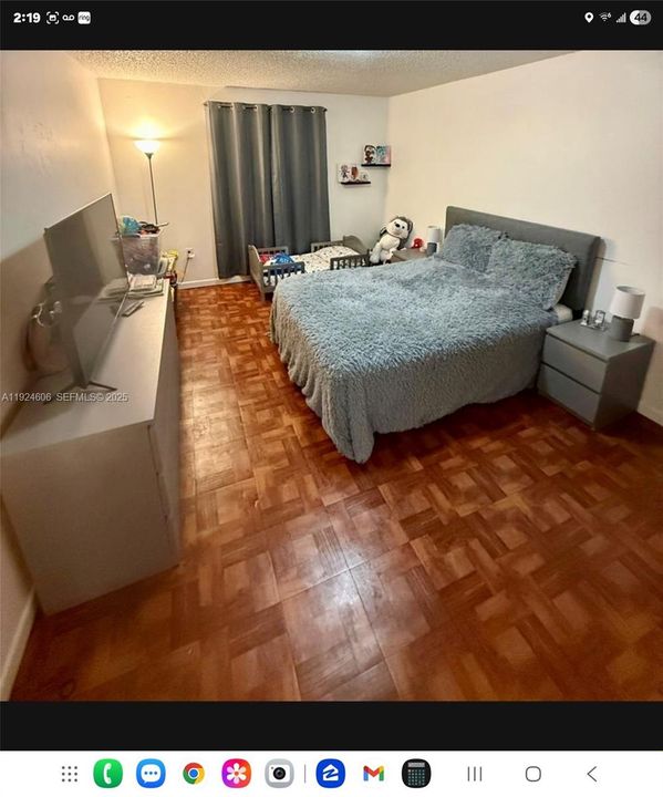 出租: $1,800 (1 贝兹, 1 浴室, 750 平方英尺)