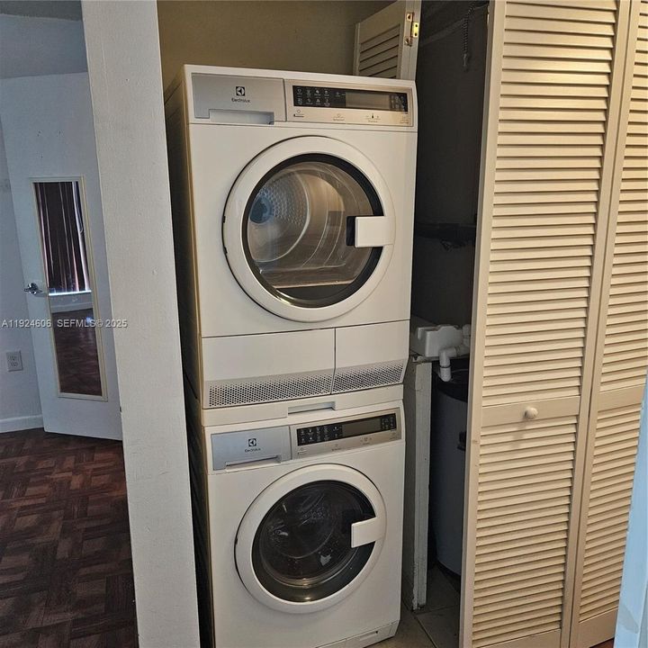 En Renta: $1,800 (1 camas, 1 baños, 750 Pies cuadrados)