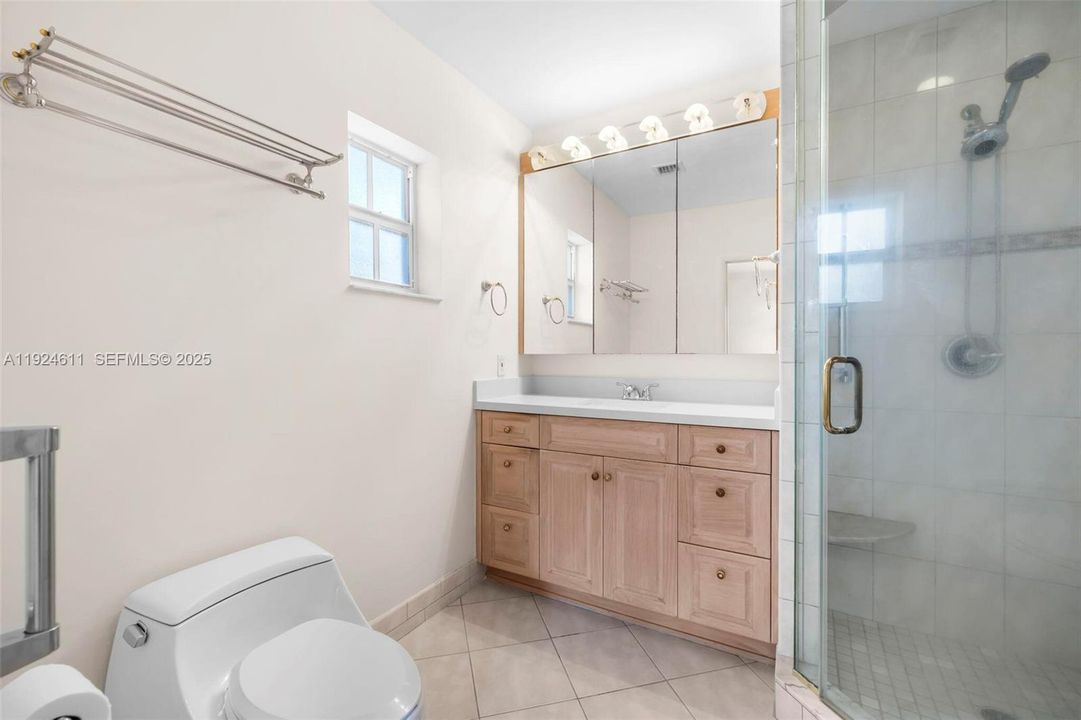 For Sale: $1,749,000 (3 beds, 2 baths, 1880 Square Feet)