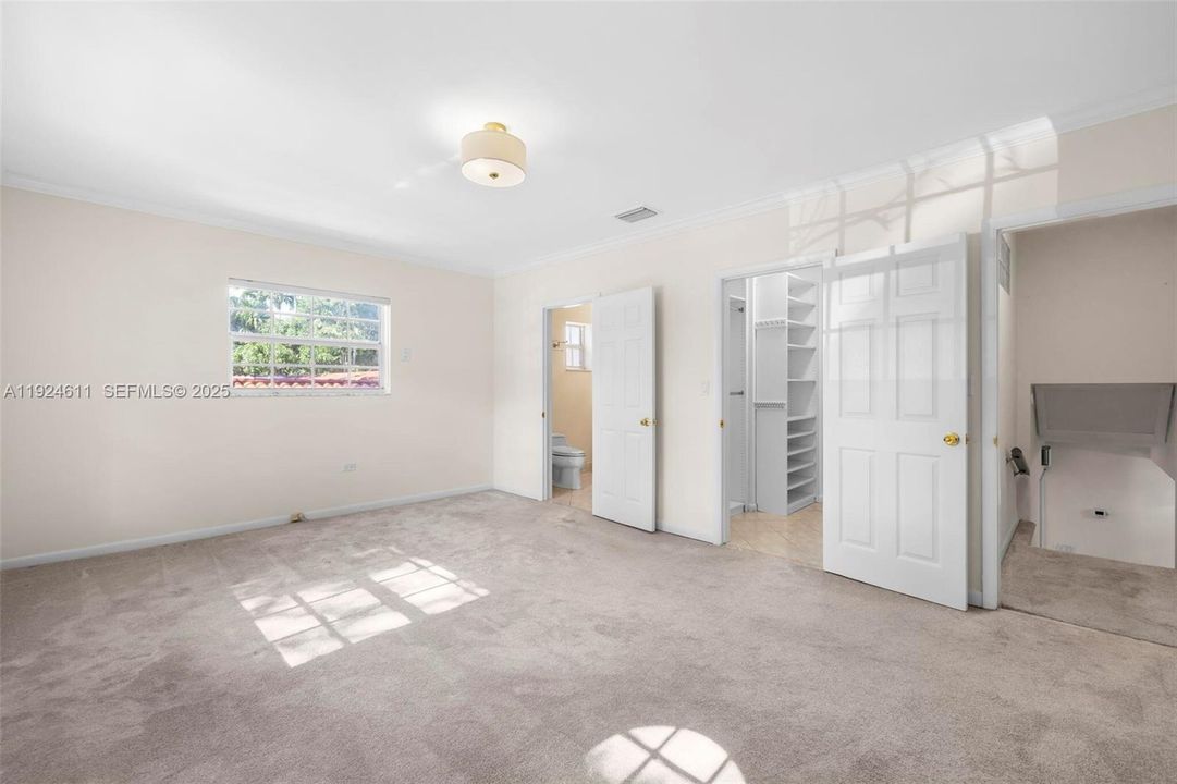 For Sale: $1,749,000 (3 beds, 2 baths, 1880 Square Feet)