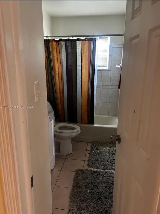 На продажу: $460,000 (5 спален, 2 ванн, 1508 Квадратных фут)