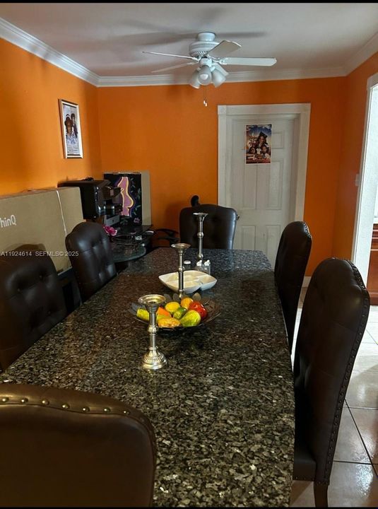 На продажу: $460,000 (5 спален, 2 ванн, 1508 Квадратных фут)