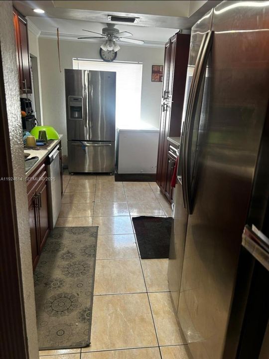 На продажу: $460,000 (5 спален, 2 ванн, 1508 Квадратных фут)