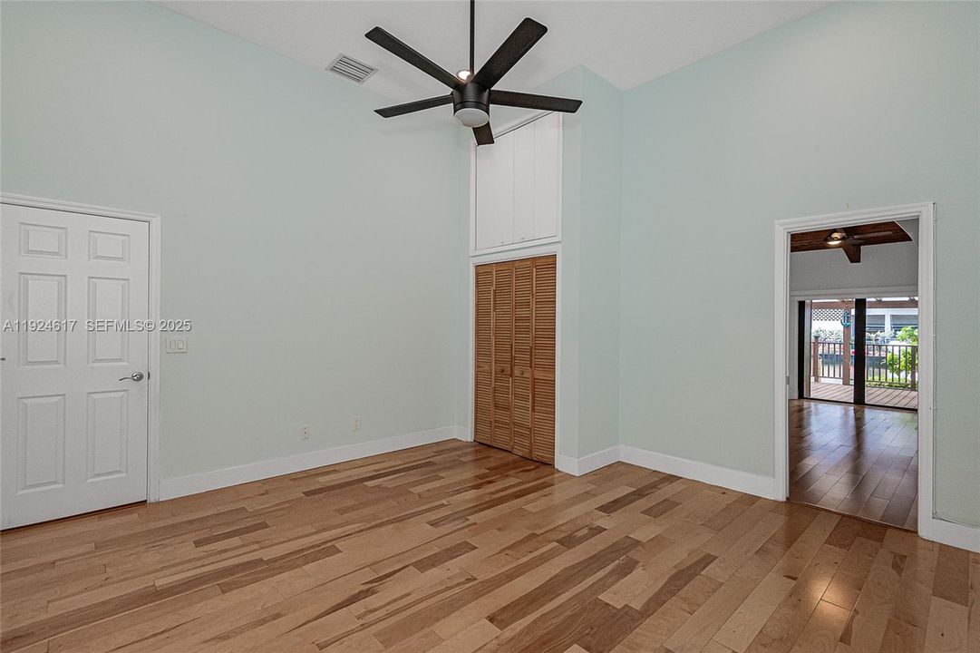 For Sale: $950,000 (3 beds, 2 baths, 1680 Square Feet)