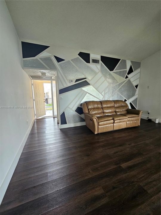 В аренду: $1,900 (2 спален, 2 ванн, 960 Квадратных фут)