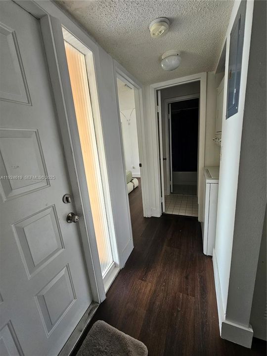 В аренду: $1,900 (2 спален, 2 ванн, 960 Квадратных фут)