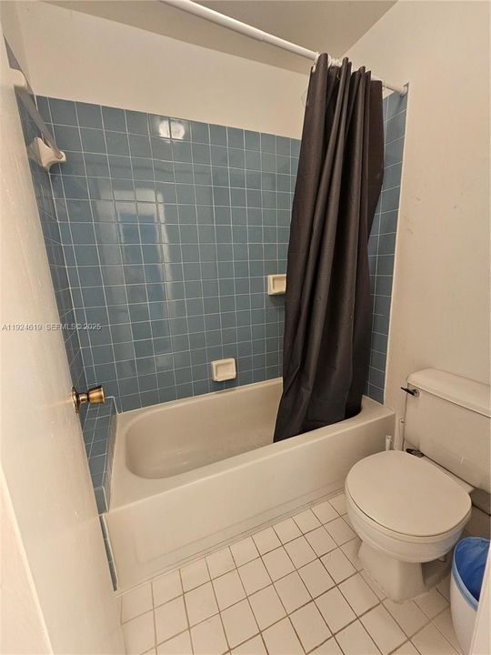 В аренду: $1,900 (2 спален, 2 ванн, 960 Квадратных фут)