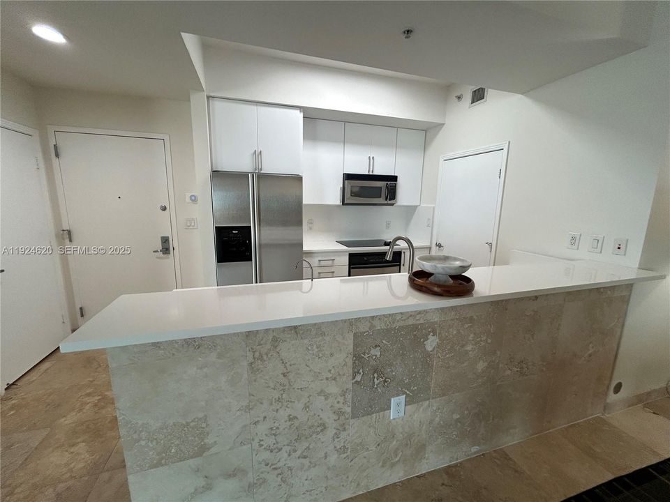 For Sale: $600,000 (2 beds, 2 baths, 1467 Square Feet)